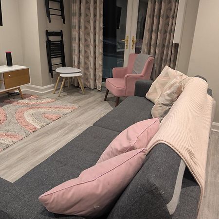 In The Heart Of Portrush - Beautiful Views Apartamento Exterior foto