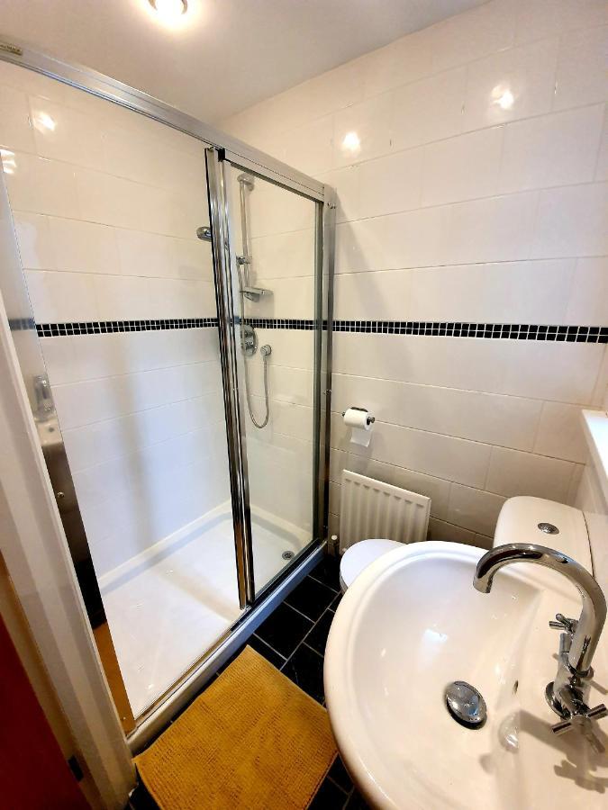 In The Heart Of Portrush - Beautiful Views Apartamento Exterior foto
