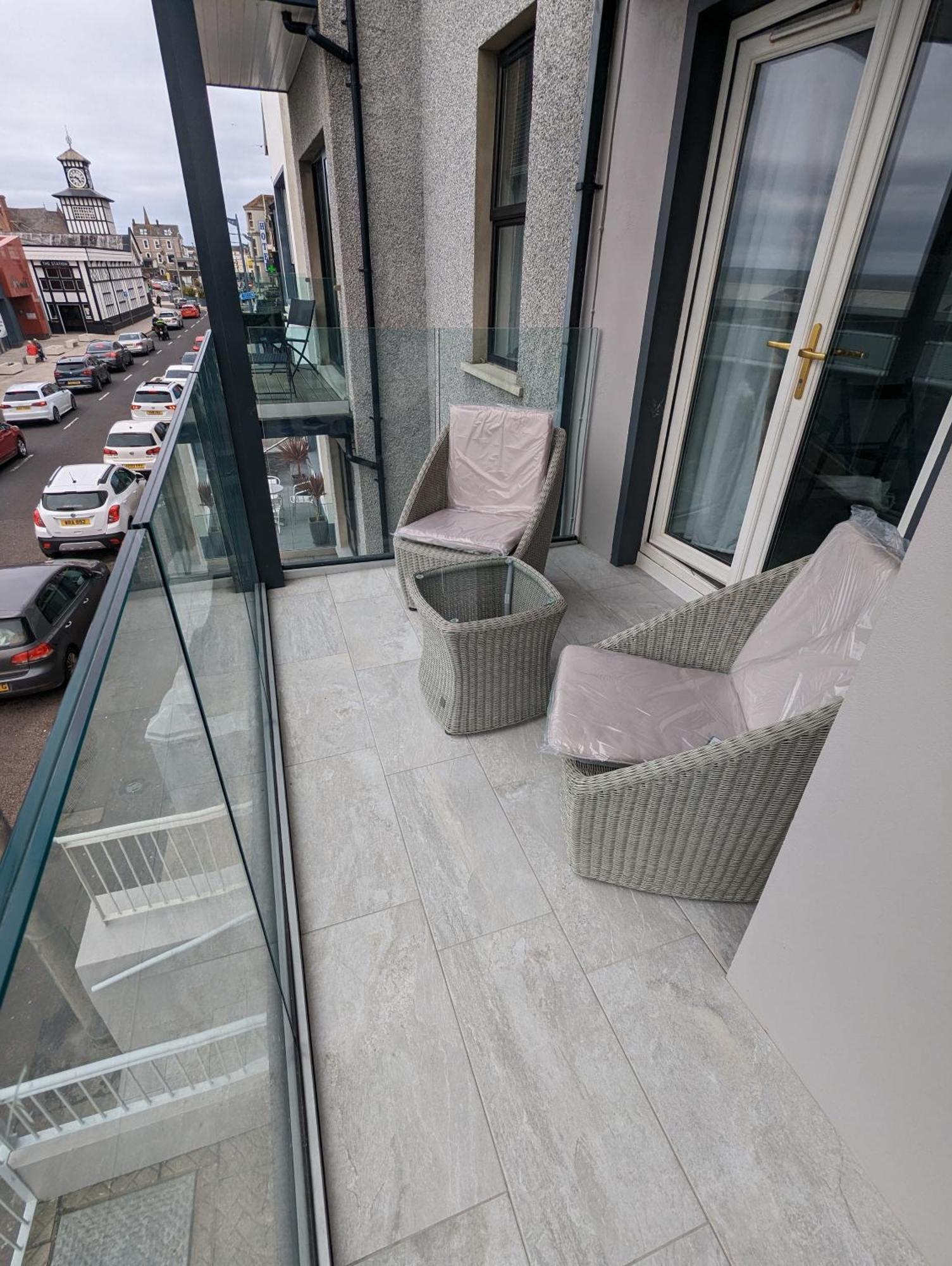 In The Heart Of Portrush - Beautiful Views Apartamento Quarto foto